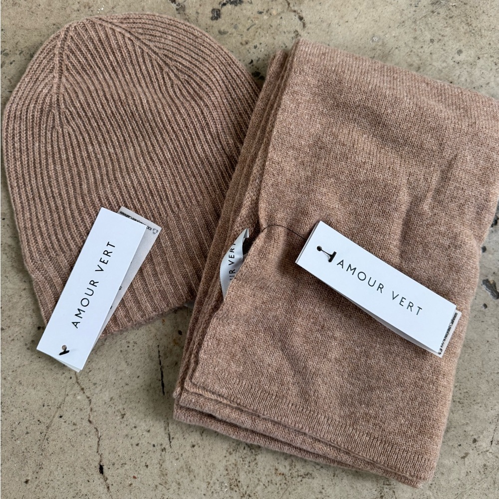 NWT Amour Vert Cashmere Colby Hat & Jolie Scarf, Color Cafe Au Lait